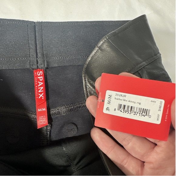 NWT $148‎ Spanx [ Medium ] Faux Leather-Like Ankle Skinny Pants in Black  _ - Picture 13 of 14